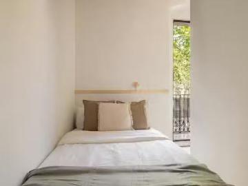 ¡Oferta! Habitación en Carrer la Rambla, El Raval