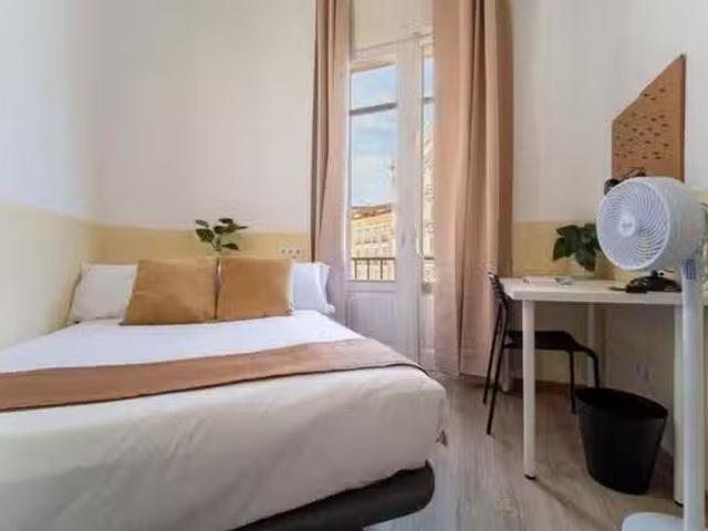 Encantador Habitación en Glorieta de Quevedo