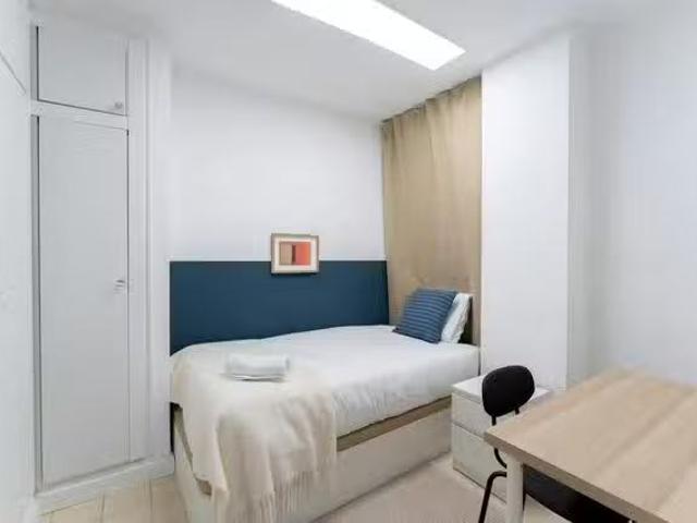 Barato Habitación en Paseo de la Castellana, Tetuán