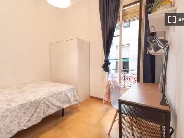 ¡En alquiler! Habitación en piso compartido en alquiler en El.
