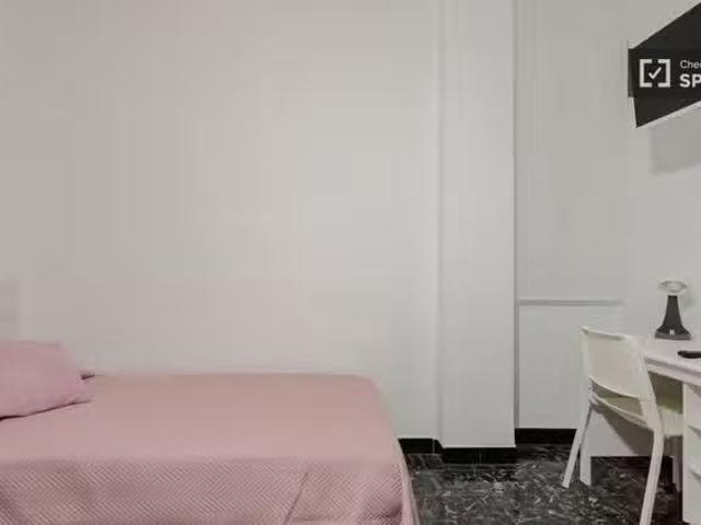 Acogedor Habitación en piso compartido en El Pla del Remei, Va.