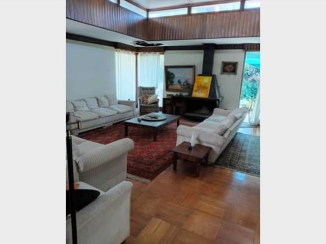 Renta Habitacion en Vitacura frente al Club Deportivo Manquehye
