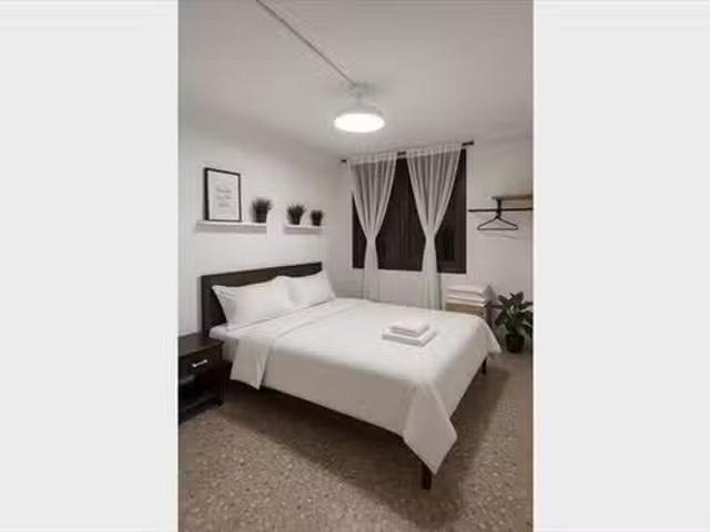 Bonito Habitación en 2 Calle de la República Argentina