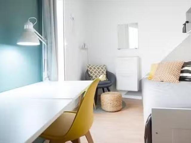 ¡En alquiler! Habitación en 55 Carrer de la Riera de Sant Miquel