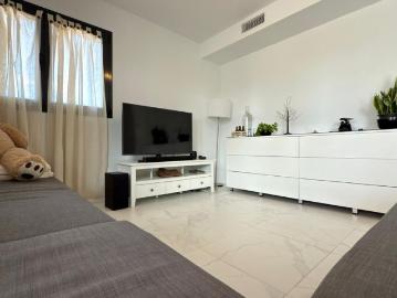 Renta in Pau 5! Beautiful 3 bedroom apartment with a large terrace, just 5 minutes from the beach