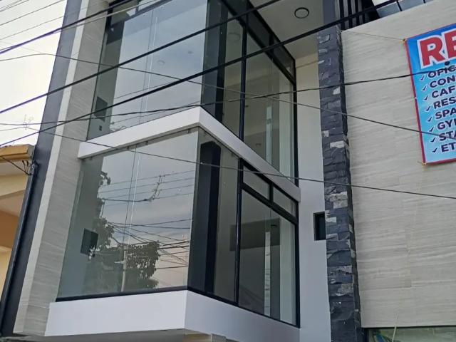 RENTA LOCAL 60 M2 EDIFICIO BROOKLYN IDEAL GYM, SPA, CLÍNICA, CONSULTORIO, ETC. AREA 20 DE NOVIEMBRE
