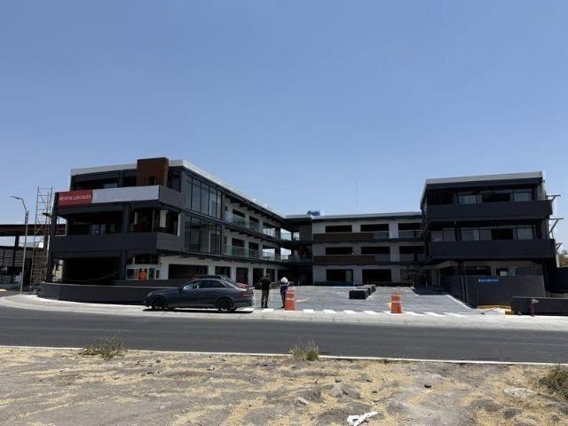 Renta Local Comercial 52m? | Plaza Quiwi Juriquilla La Condesa | $16,500