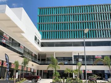 RENTA LOCAL COMERCIAL AV. 135 CANCUN