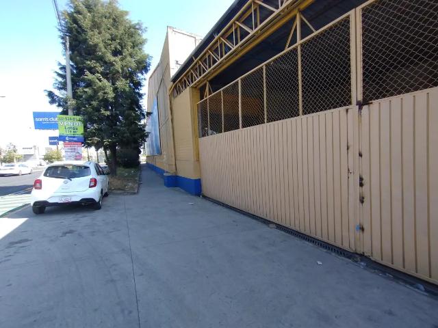 RENTA LOCAL COMERCIAL BLVD FORJADORES FRENTE A PLAZA SAN DIEGO SAN PEDRO CHOLULA