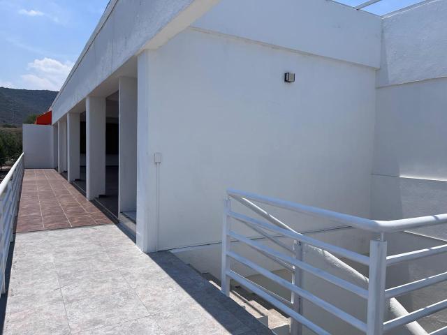 RENTA LOCAL COMERCIAL EN CENTRO SUR, QUERETARO