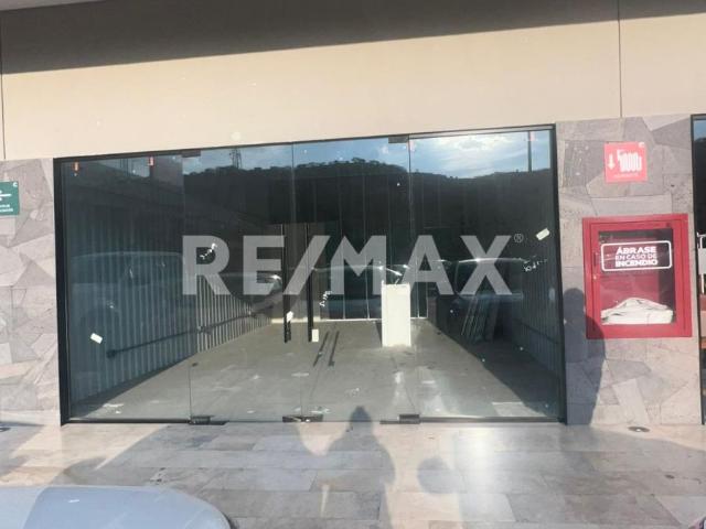 Renta Local Comercial Planta Baja Zona Norponiente Queretaro
