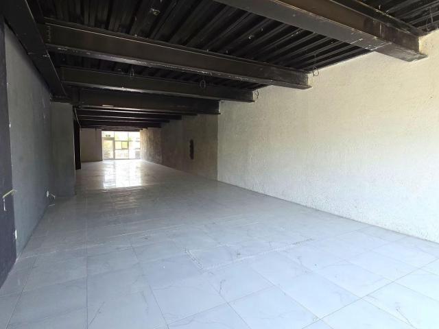 RENTA LOCAL CON DOBLE FRENTE 150M2