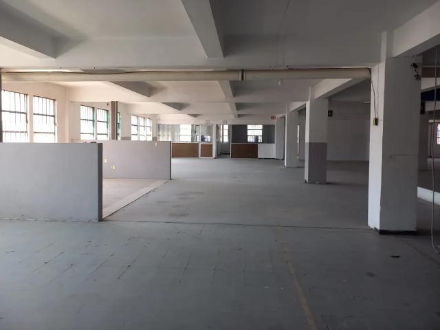 RENTA LOCAL EN EL CENTRO, EN 2° PISO