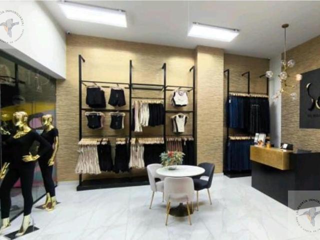 Renta Local en Plaza Comercial Santa Fe Cuajimalpa