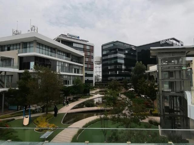 RENTA LOCALES Y OFICINAS EN PLAZA SAN TELMO AL NORTE DE LA CIUDAD MA
