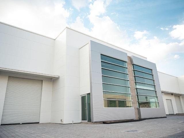 Renta Nave Industrial El Marqu?s 422m? | And?n + Rampa | Piso 10 Ton/m?