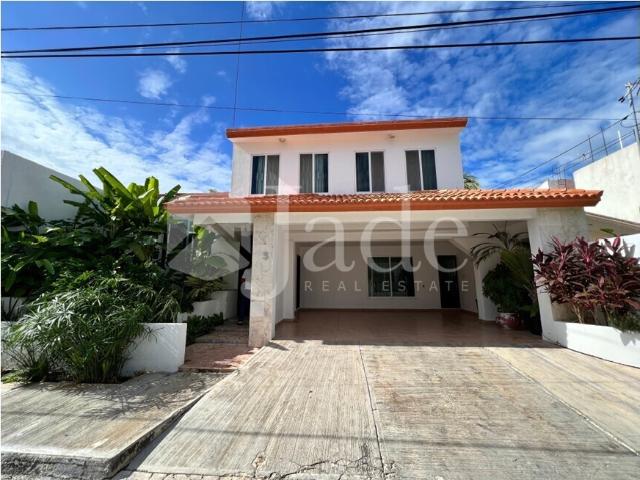RENTA O VENTA CASA RESIDENCIAL DE 2 PLANTAS TOTALMENTE EQUIPADA