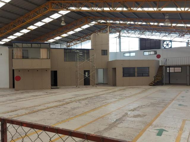 RENTA O VENTA DE Bodega Industrial en Cholula