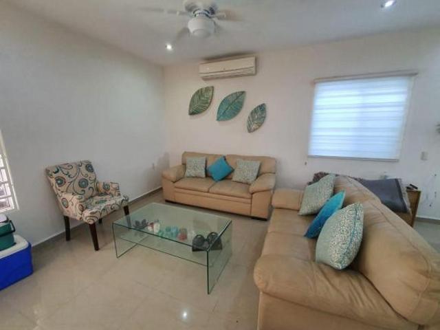 Renta o Venta de casa en colonia guadalupe ciudad del carmen