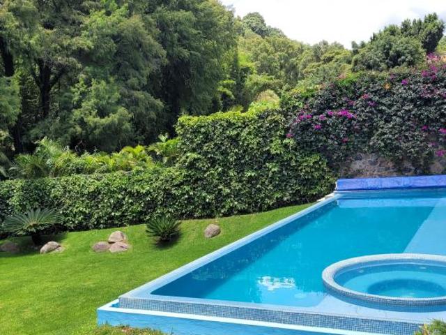 VENTA HERMOSA RESIDENCIA 2890M2 682M2 CONST CHALET VISITAS RANCHO CORTEZ CUERNAVACA ALBERCA CANCHA