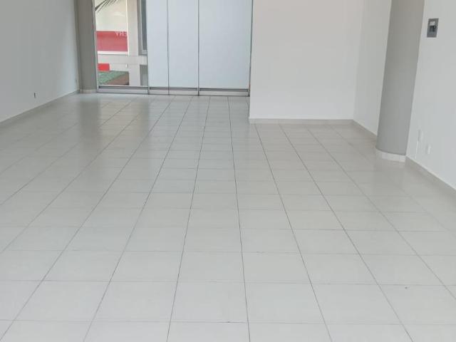 Renta Oficina en Cto. Plaza Esmeralda Atizap?n Estado de M?xico