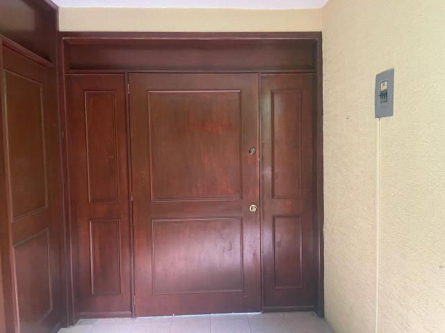Renta oficinas a un lado de los Rancheros del Sur salida del Parque Sierra Morelos