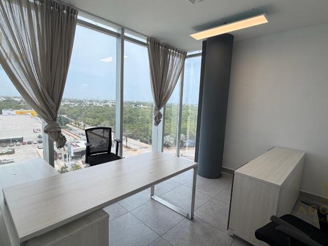 Renta oficinas corporativas Playa del Carmen Centro Piso 6 Humana Workcenter