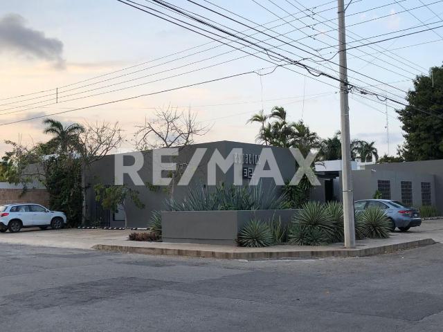 Renta Oficinas equipadas con serv. incluidos Col. Buenavista en Mérida, Yuc
