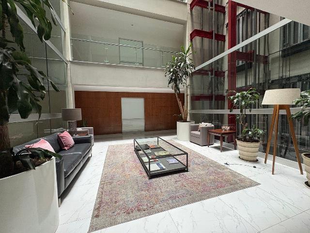 Renta PH de 3 niveles en Av. San Jerónimo, Col. Jardines del Pedregal