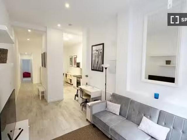 Barato Piso de 1 dormitorio en alquiler en San Isidro, Madrid