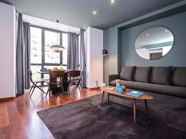 Acogedor Piso de 1 habitación en Avinguda de Roma