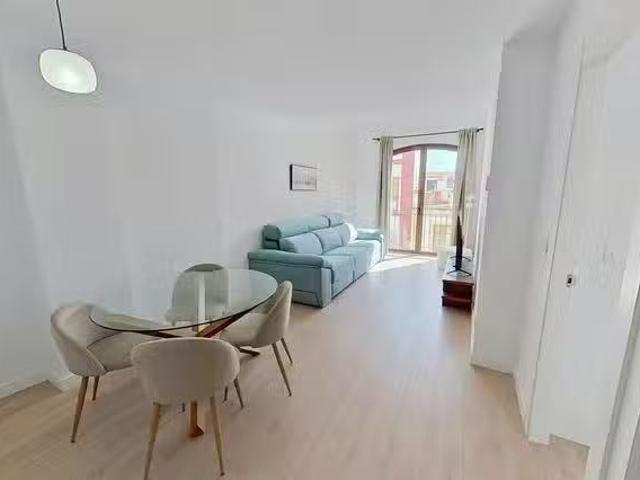 Barato Piso de 1 habitación en Calle Frailes, Distrito Centro