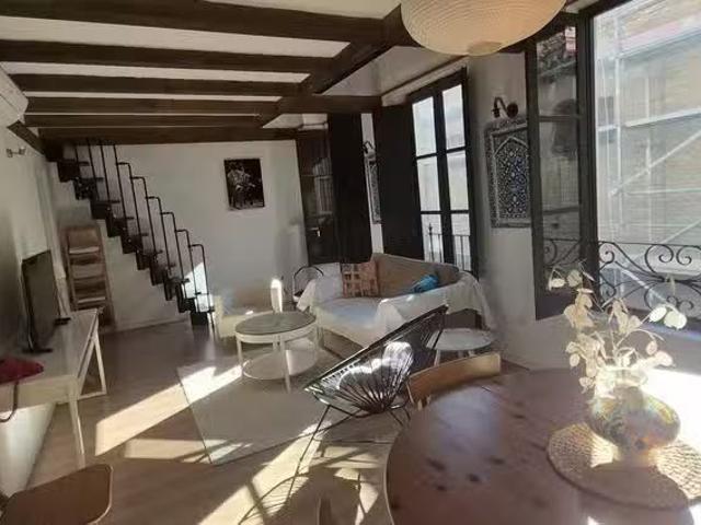 Nuevo Piso de 1 habitación en Calle San Juan de los Reyes, Alb.