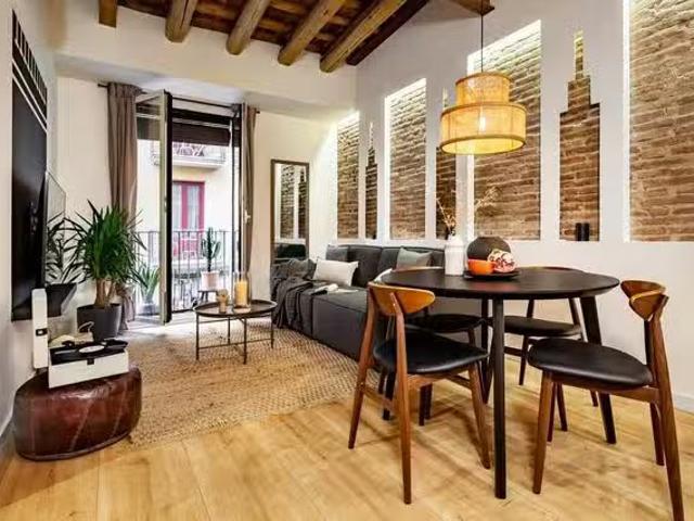 Bonito Piso de 1 habitación en Carrer de Milà i Fontanals