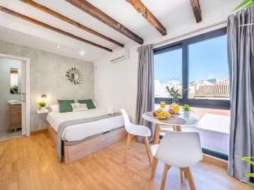 ¡Recién llegado! Piso de 1 habitación en Málaga