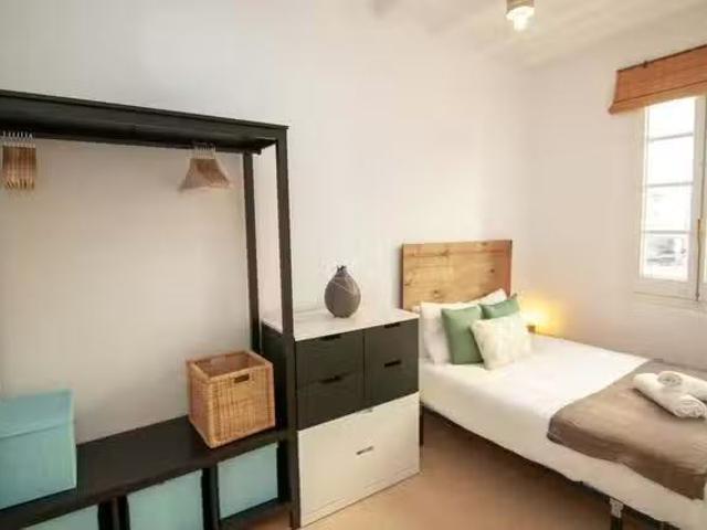 ¡Recién llegado! Piso de 1 habitación en Rambla del Raval