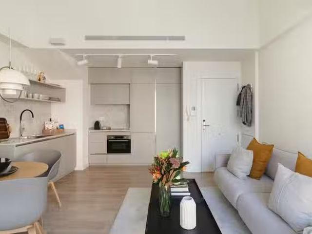 Único Piso de 2 habitaciones en Barcelona