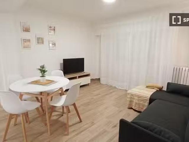 Barato Piso de 3 dormitorios en alquiler en Zaragoza