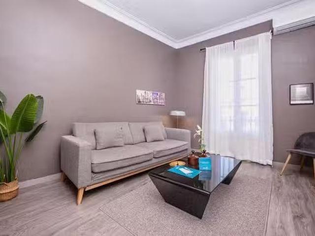 ¡En alquiler! Piso de 3 habitaciones en Barcelona