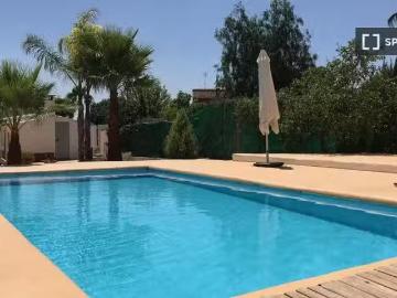 Nuevo Piso en alquiler de 3 habitaciones en La Pobla de Vallbona