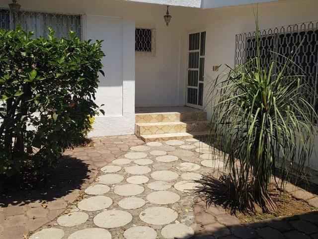 Renta Preciosa Casa Recién Remodelada en Cuernavaca, Morelos