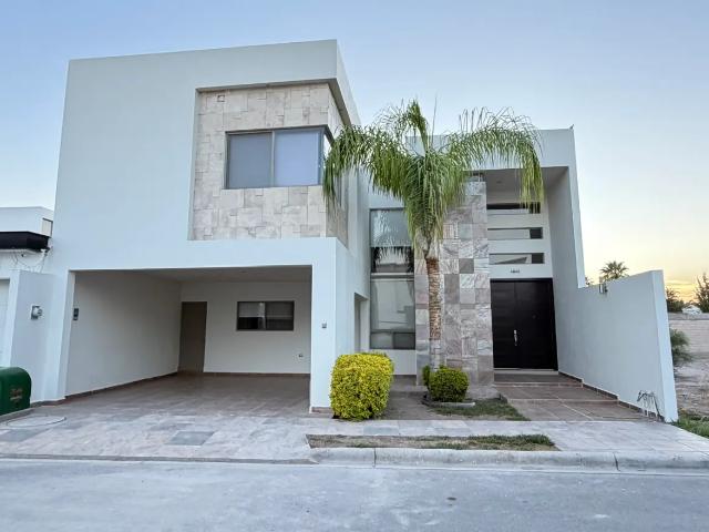 RENTA Residencial Los Fresnos