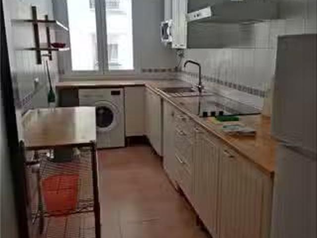 Acogedor Se alquila apartamento de 2 habitaciones en San José.