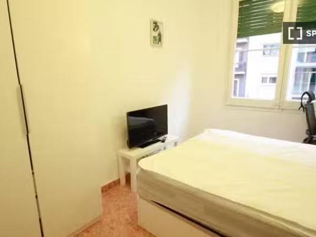Encantador Se alquila habitación en piso compartido en Barcelona