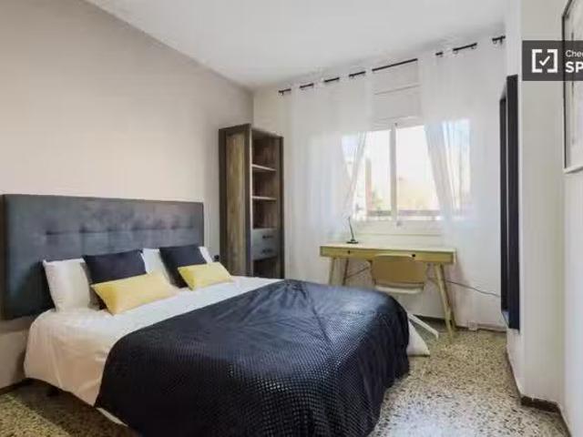 ¡Renta! Se alquila habitación en piso compartido en el Besòs i.