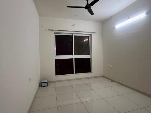 Rental | 3.5 BHK + 950 Sq.Ft. Apartment in Godrej Green Cove