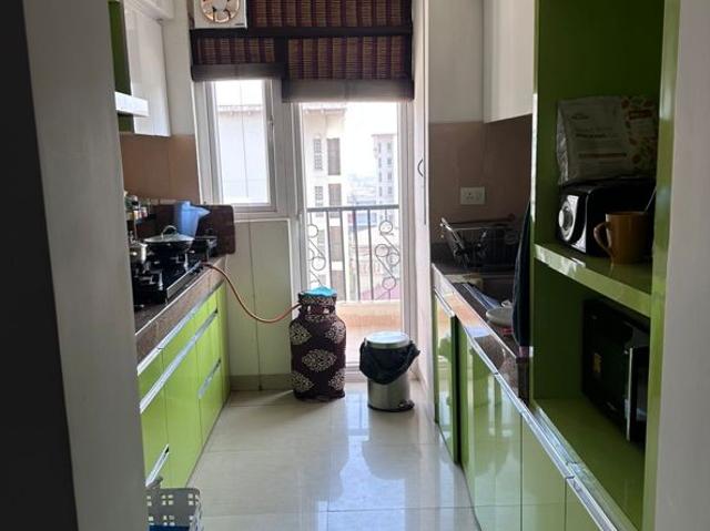 Rental | 3.5 BHK + 1320 Sq.Ft. Apartment in Emaar Emerald Estate