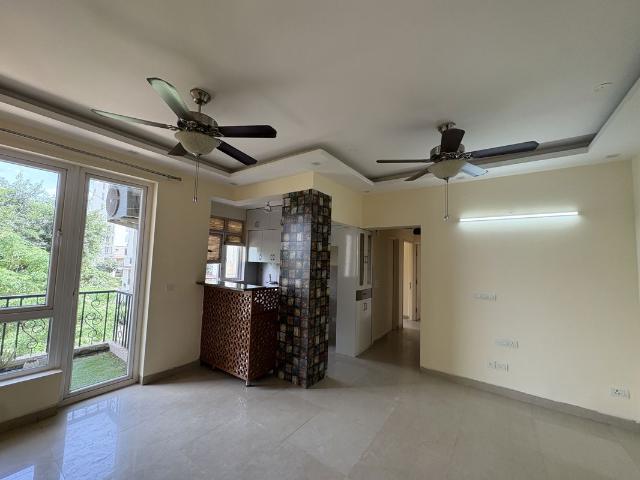 Rental | 3.5 BHK + 1400 Sq.Ft. Apartment in Emaar Emerald Estate