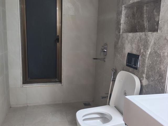 Rental | 3.5 BHK + 1450 Sq.Ft. Apartment in Peninsula Celestia Spaces