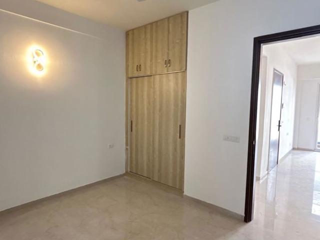 Rental | 3.5 BHK + 1470 Sq.Ft. Apartment in Signature Global City 63A